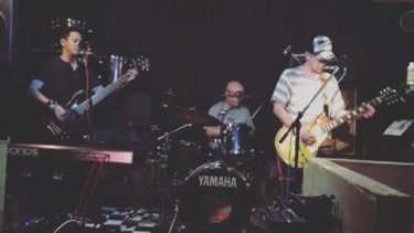 揺れるドラムはバンドでやると